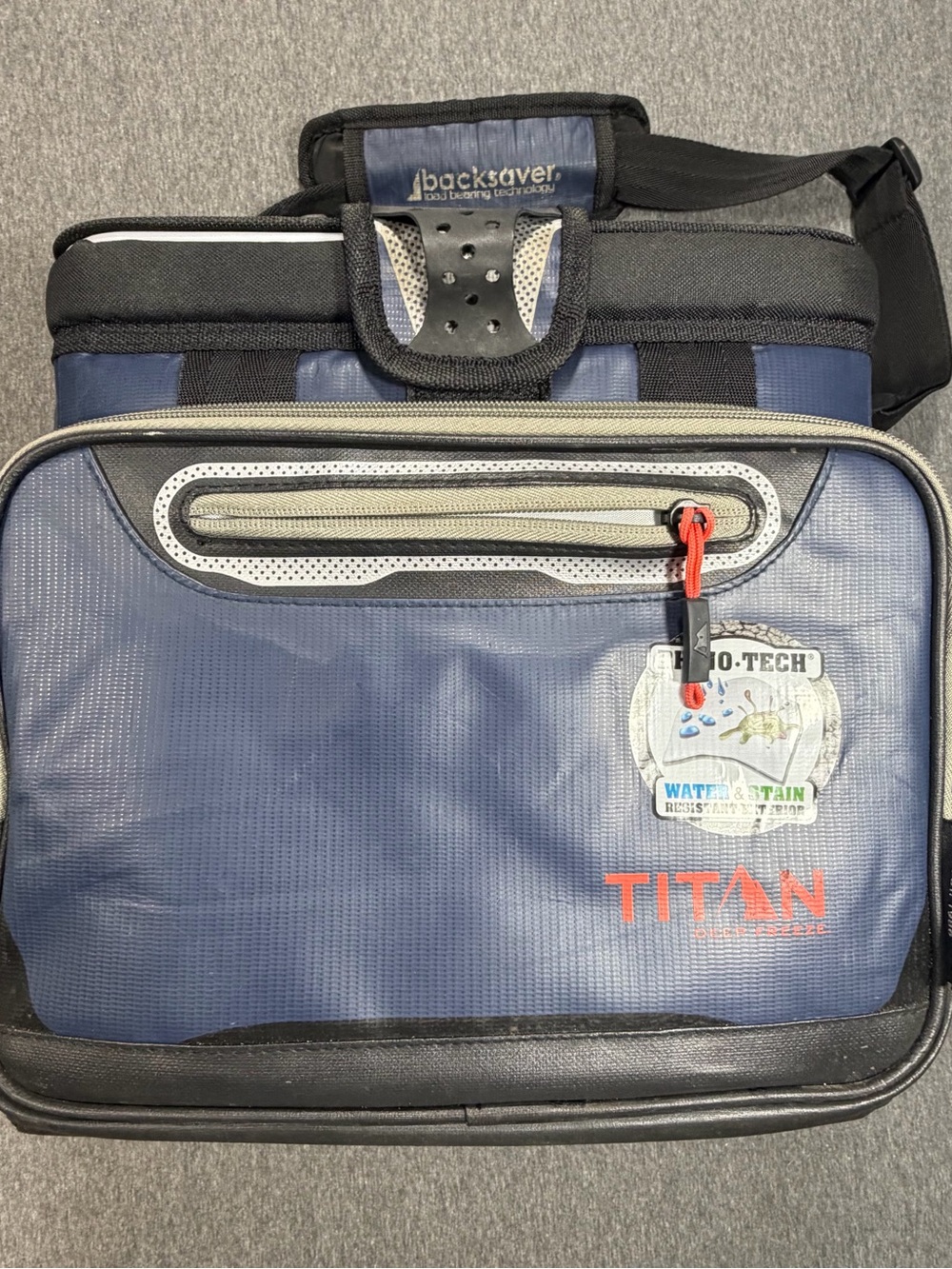 Titan Rhino Tech Deep Freeze Insulated Carry Cooler 12x12x7 Zipperless Closure